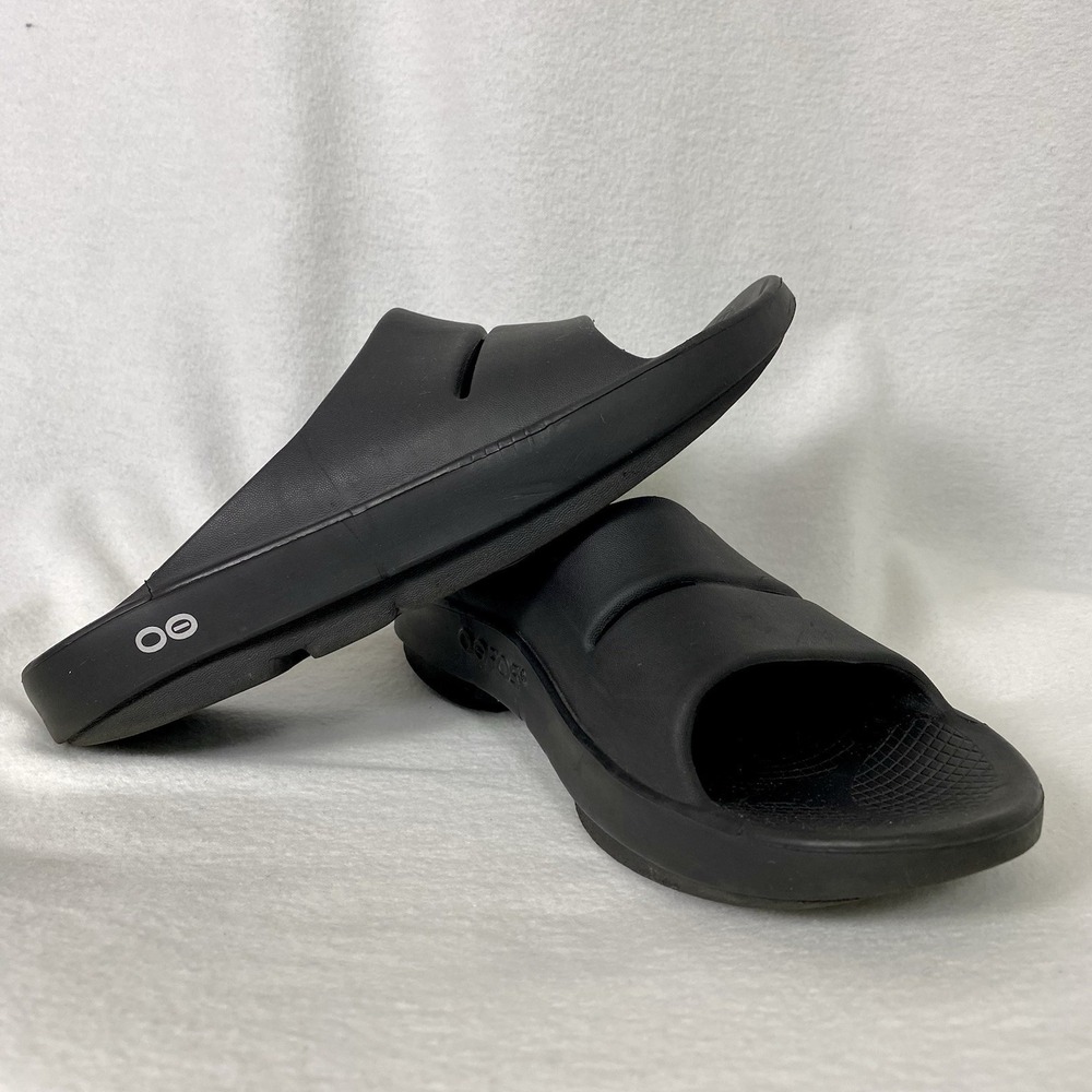 OOFOS Black Slide Sandals